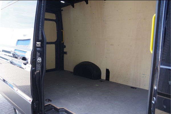 MAN TGE 3.180 35 2.0 L3H3(L2H2) 177PK AUT. 3-ZITS, TREKHAAK, CAMERA, NAVI, CRUISE, MF STUUR, GEVEERDE STOEL