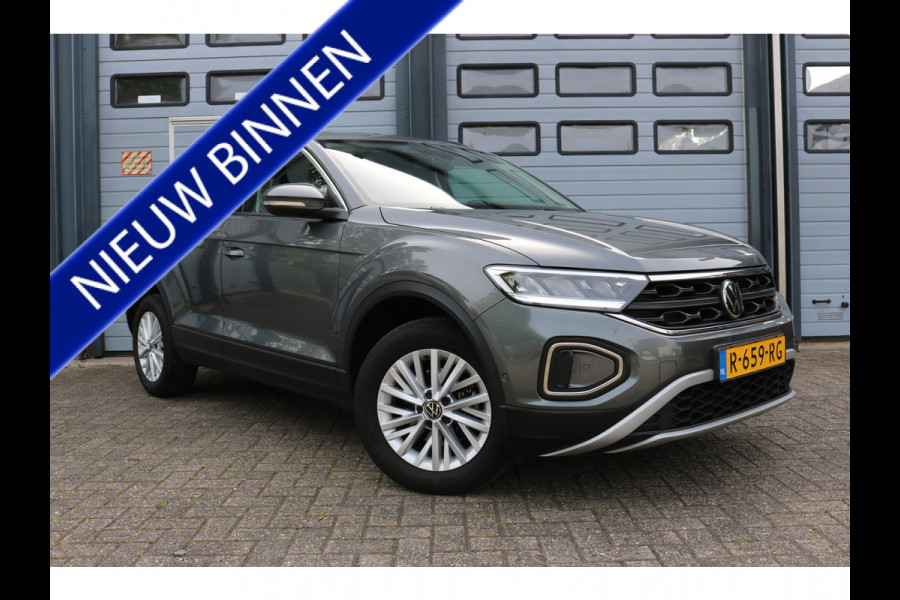 Volkswagen T-Roc 1.0 TSI Life Virtual cockpit Navi Camera Led Privacy glass Bj:2022