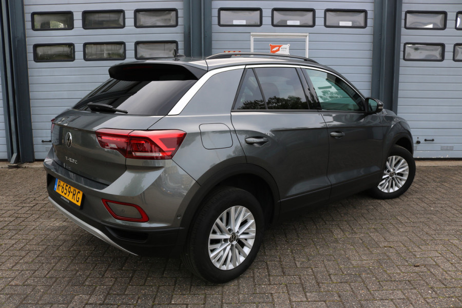 Volkswagen T-Roc 1.0 TSI Life Virtual cockpit Navi Camera Led Privacy glass Bj:2022