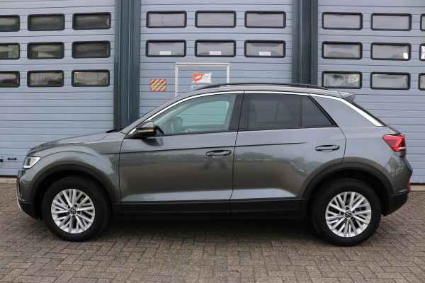 Volkswagen T-Roc 1.0 TSI Life Virtual cockpit Navi Camera Led Privacy glass Bj:2022