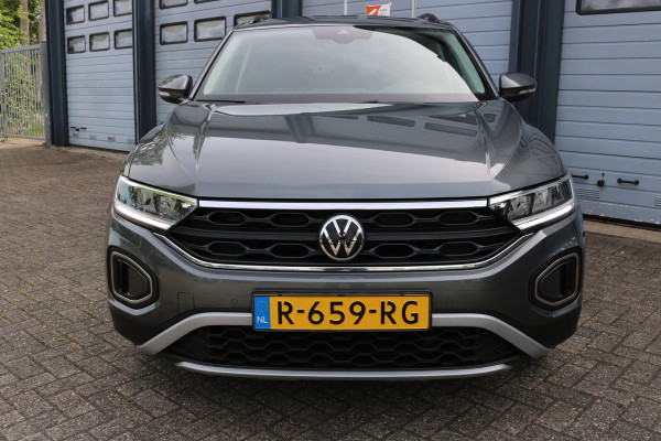 Volkswagen T-Roc 1.0 TSI Life Virtual cockpit Navi Camera Led Privacy glass Bj:2022