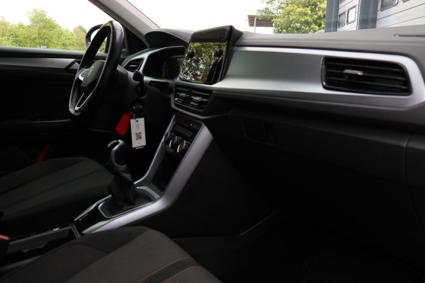 Volkswagen T-Roc 1.0 TSI Life Virtual cockpit Navi Camera Led Privacy glass Bj:2022