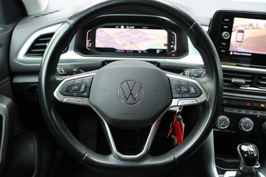 Volkswagen T-Roc 1.0 TSI Life Virtual cockpit Navi Camera Led Privacy glass Bj:2022