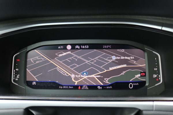 Volkswagen T-Roc 1.0 TSI Life Virtual cockpit Navi Camera Led Privacy glass Bj:2022