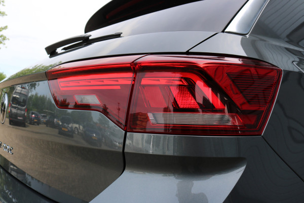 Volkswagen T-Roc 1.0 TSI Life Virtual cockpit Navi Camera Led Privacy glass Bj:2022