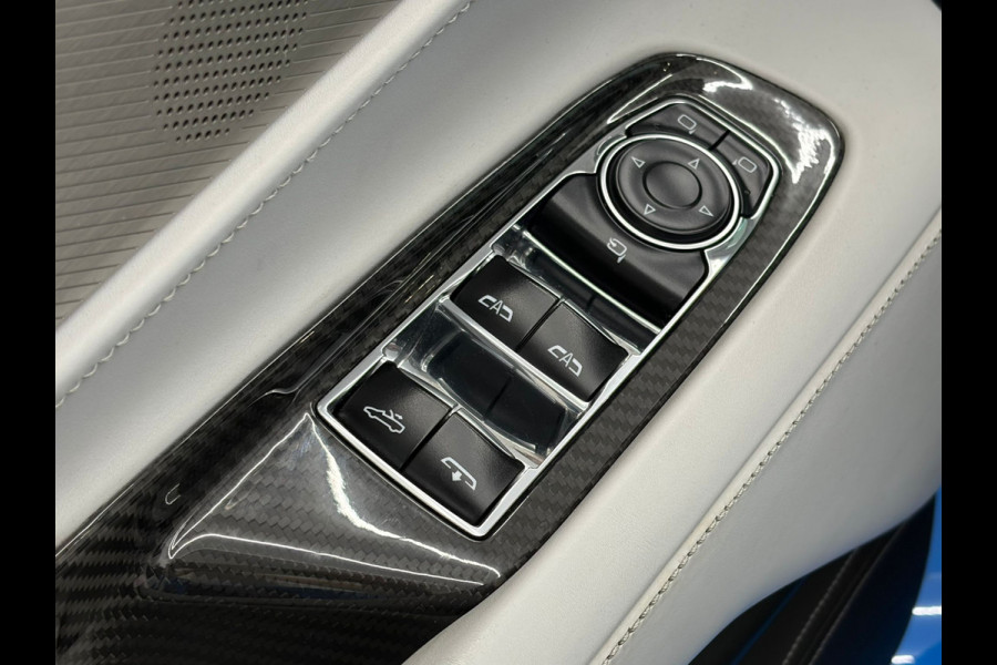 Chevrolet Corvette C8 6.2 3LT Cabriolet NL-KENT.
