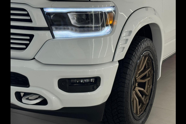 Dodge Ram 1500 5.7 V8 Widebody Full Options incl LPG deksel White Edition