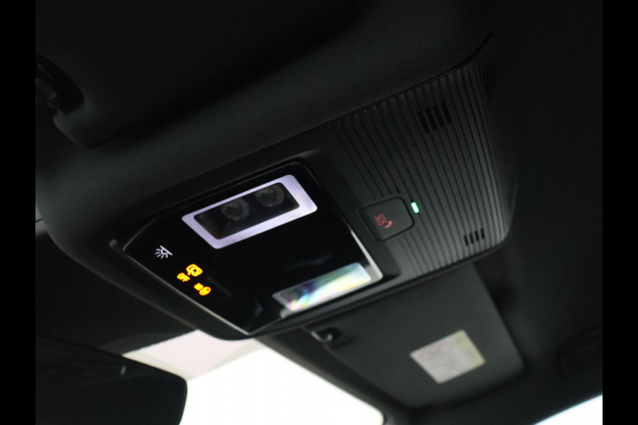 Volkswagen ID.4 PRO 77 kWh + WEGKL. TREKHAAK | ADAPTIVE CRUISE | WARMTEPOMP | STUUR/STOELVERW. | CAMERA | SFEERVERLICHTING