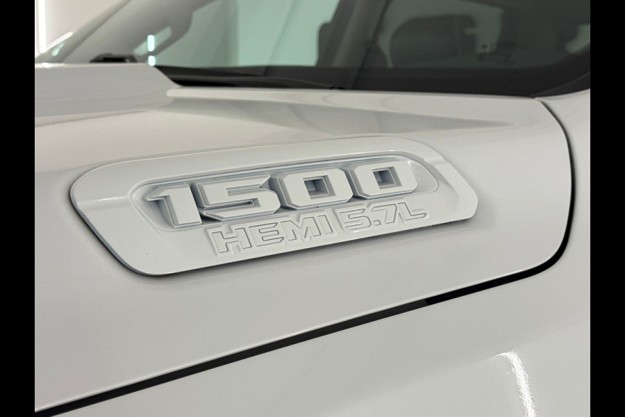 Dodge Ram 1500 5.7 V8 Widebody Full Options incl LPG deksel White Edition