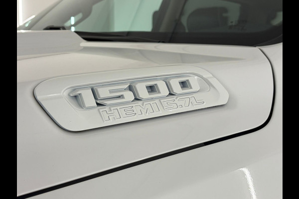 Dodge Ram 1500 5.7 V8 Widebody Full Options incl LPG deksel White Edition