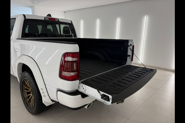 Dodge Ram 1500 5.7 V8 Widebody Full Options incl LPG deksel White Edition