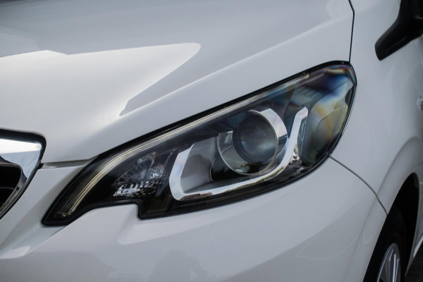 Peugeot 108 1.0 e-VTi Active Premium NL-auto [ Airco Bluetooth LED-dagrijverlichting Centrale Vergrendeling Elektrische Ramen ]