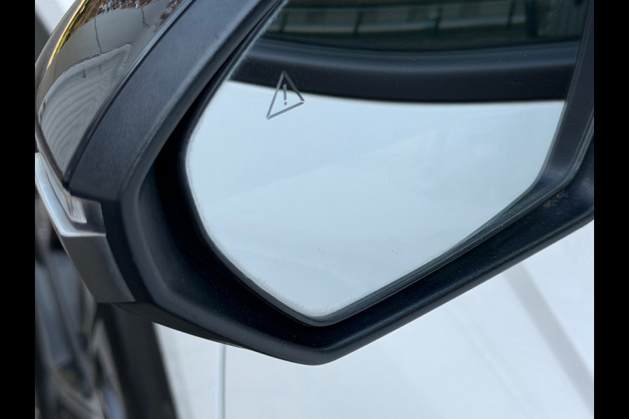 Hyundai Tucson 1.6 T-GDI PHEV 265 Pk Comfort 4WD | Bicolor | Navigatie | Camera | Clima | Cruise | Keyless | 19".