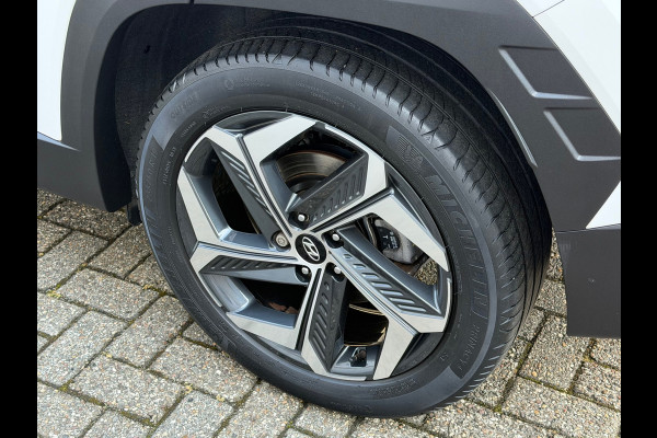 Hyundai Tucson 1.6 T-GDI PHEV 265 Pk Comfort 4WD | Bicolor | Navigatie | Camera | Clima | Cruise | Keyless | 19".