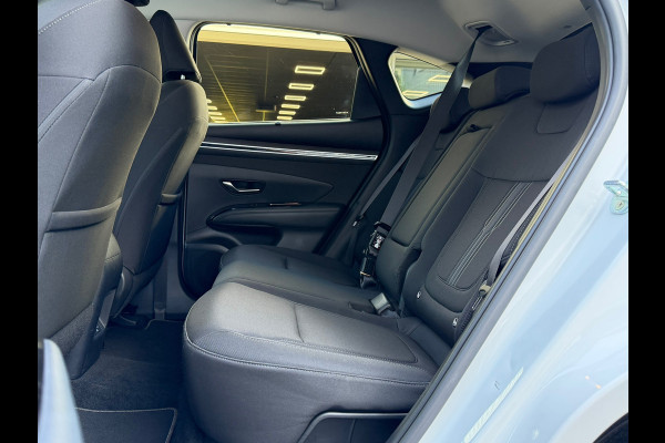 Hyundai Tucson 1.6 T-GDI PHEV 265 Pk Comfort 4WD | Bicolor | Navigatie | Camera | Clima | Cruise | Keyless | 19".