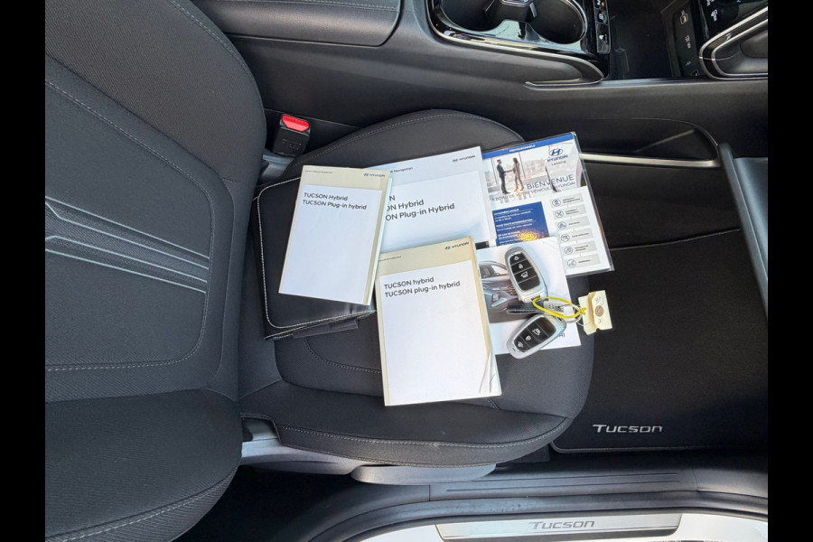 Hyundai Tucson 1.6 T-GDI PHEV 265 Pk Comfort 4WD | Bicolor | Navigatie | Camera | Clima | Cruise | Keyless | 19".