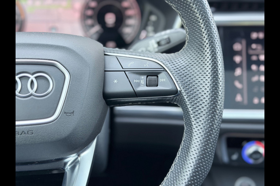 Audi Q3 Sportback 45 TFSI e S Edition Pano/360/Carbon