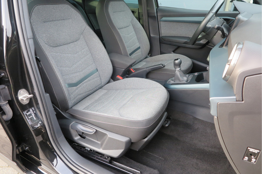 Seat Arona 1.0 TSI 70KW 95PK Xperience Connect,Led Matrix , Virtual cockpit, Keyless, Adaptive cruise, PDC, 18" LMV , Navi,App / smartlink , Bleutooth , DAB+ etc. Dealer onderhouden .