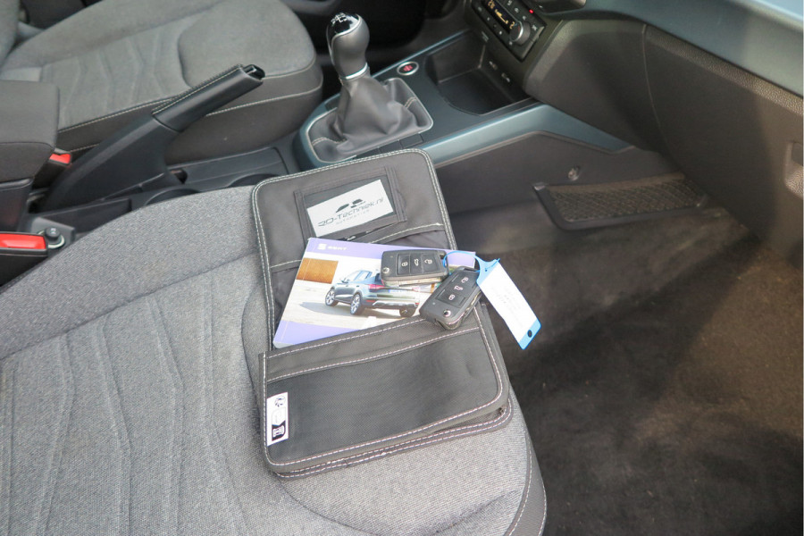 Seat Arona 1.0 TSI 70KW 95PK Xperience Connect,Led Matrix , Virtual cockpit, Keyless, Adaptive cruise, PDC, 18" LMV , Navi,App / smartlink , Bleutooth , DAB+ etc. Dealer onderhouden .