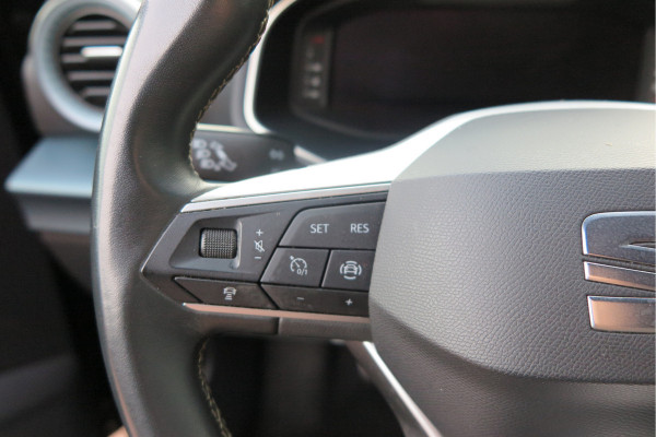 Seat Arona 1.0 TSI 70KW 95PK Xperience Connect,Led Matrix , Virtual cockpit, Keyless, Adaptive cruise, PDC, 18" LMV , Navi,App / smartlink , Bleutooth , DAB+ etc. Dealer onderhouden .