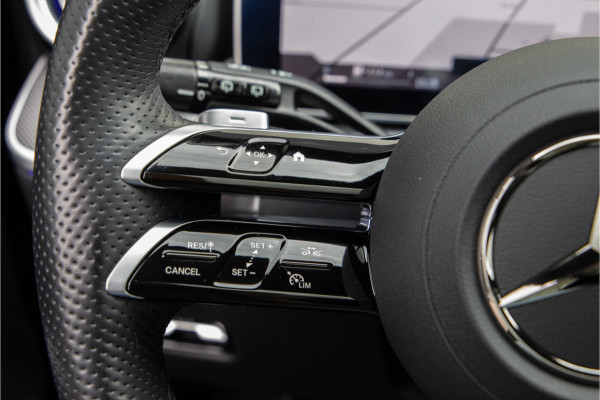 Mercedes-Benz C-Klasse Estate 300 e AMG Nightpakket, Pano, Distronic, Trekhaak, Carplay, Hybrid 2023