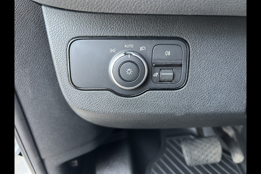 Mercedes-Benz Sprinter 315 CDI L2 H2 RWD PRO / 2800KG Trekhaak / LED / MBUX / Navigatie / Camera / Cruise control / Airco