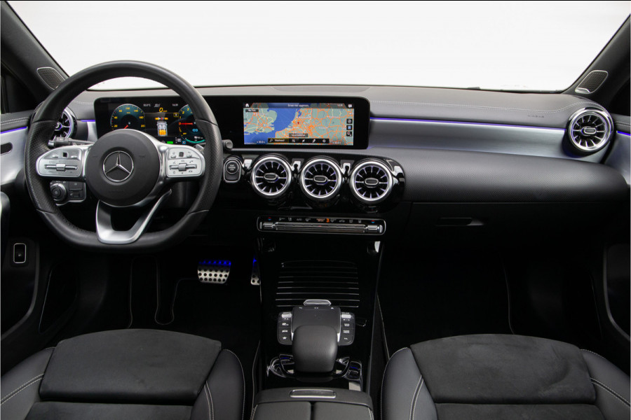 Mercedes-Benz A-Klasse 250 e AMG Premium Plus, Pano, Burmester, Memory, Distronic, 2021