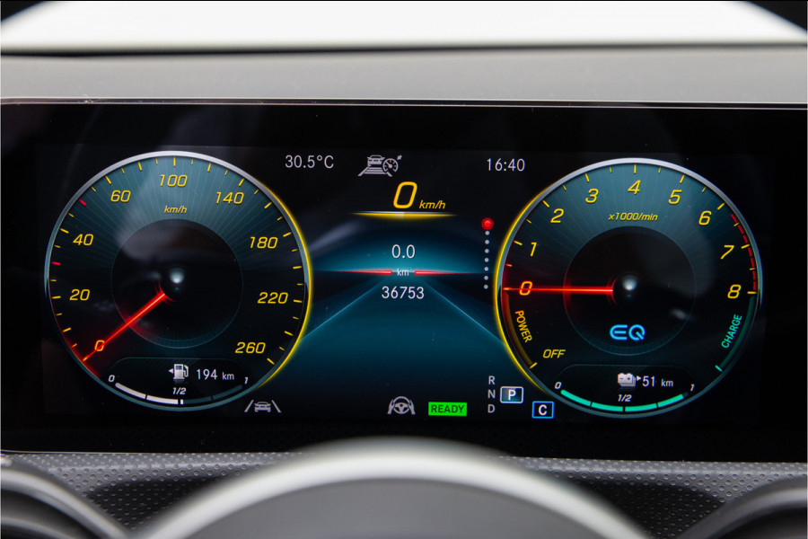 Mercedes-Benz A-Klasse 250 e AMG Premium Plus, Pano, Burmester, Memory, Distronic, 2021