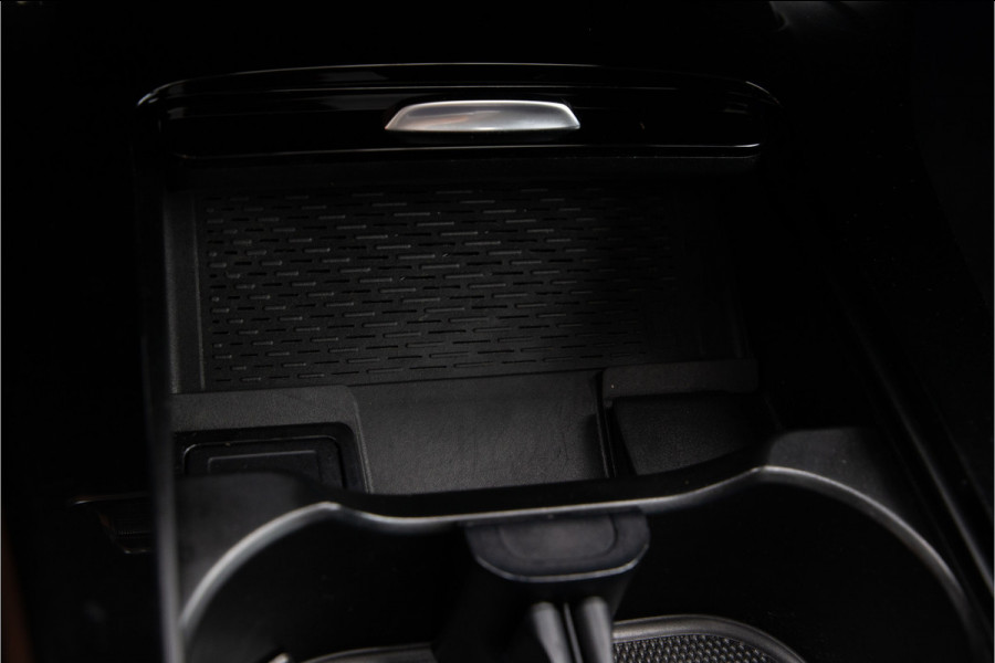 Mercedes-Benz A-Klasse 250 e AMG Premium Plus, Pano, Burmester, Memory, Distronic, 2021