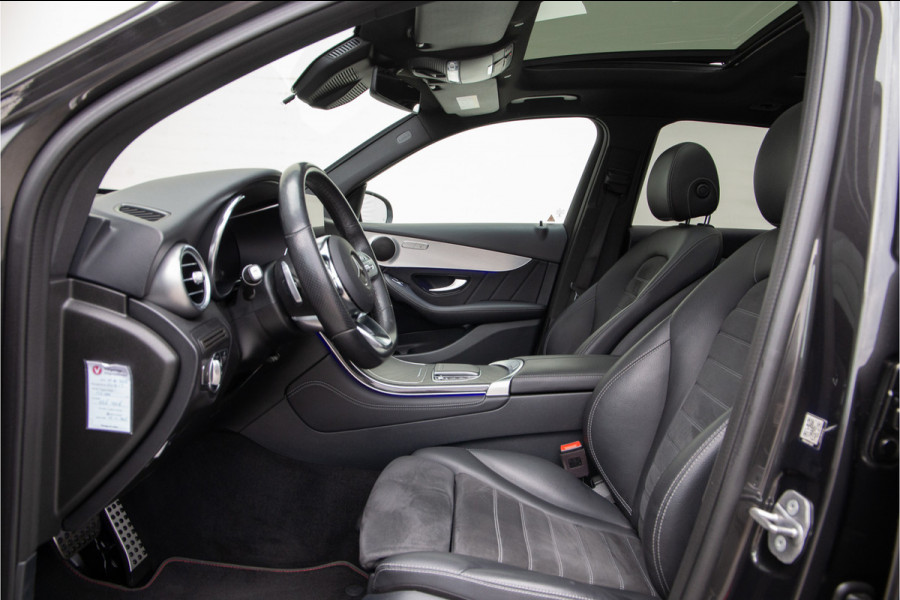 Mercedes-Benz GLC 300d 4MATIC Premium AMG, Distronic, Pano, Trekhaak, Digital Cockpit, Nightpakket, Facelift