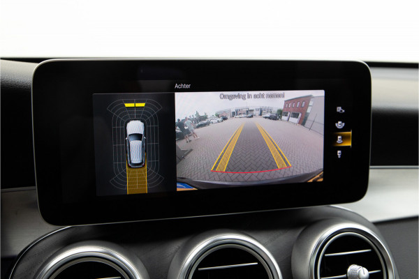 Mercedes-Benz GLC 300d 4MATIC Premium AMG, Distronic, Pano, Trekhaak, Digital Cockpit, Nightpakket, Facelift