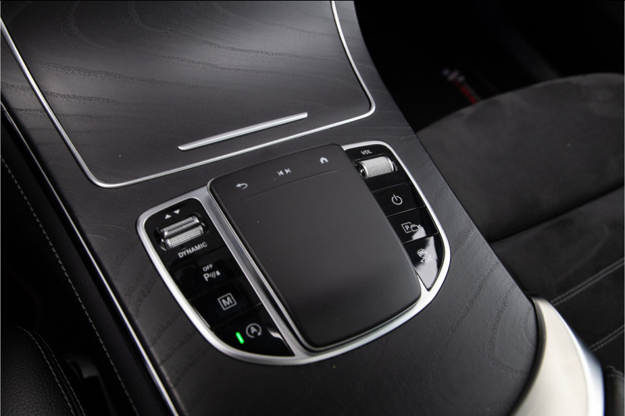Mercedes-Benz GLC 300d 4MATIC Premium AMG, Distronic, Pano, Trekhaak, Digital Cockpit, Nightpakket, Facelift