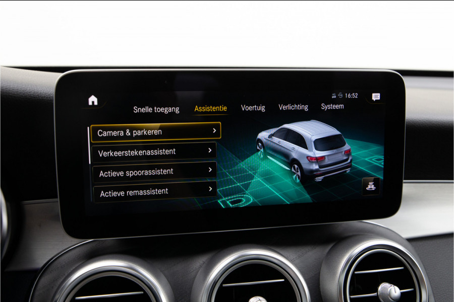 Mercedes-Benz GLC 300d 4MATIC Premium AMG, Distronic, Pano, Trekhaak, Digital Cockpit, Nightpakket, Facelift