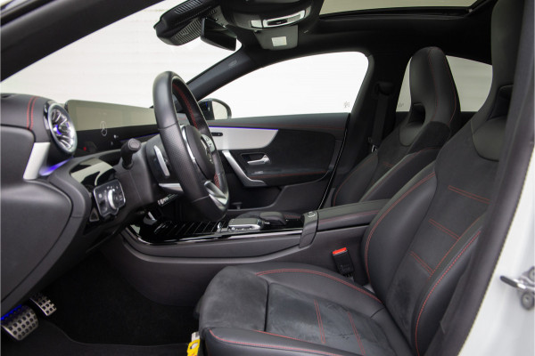 Mercedes-Benz CLA-Klasse 250 e AMG Premium Plus, Pano, Head-up, Distronic, Nightpakket