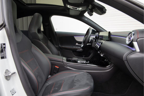 Mercedes-Benz CLA-Klasse 250 e AMG Premium Plus, Pano, Head-up, Distronic, Nightpakket