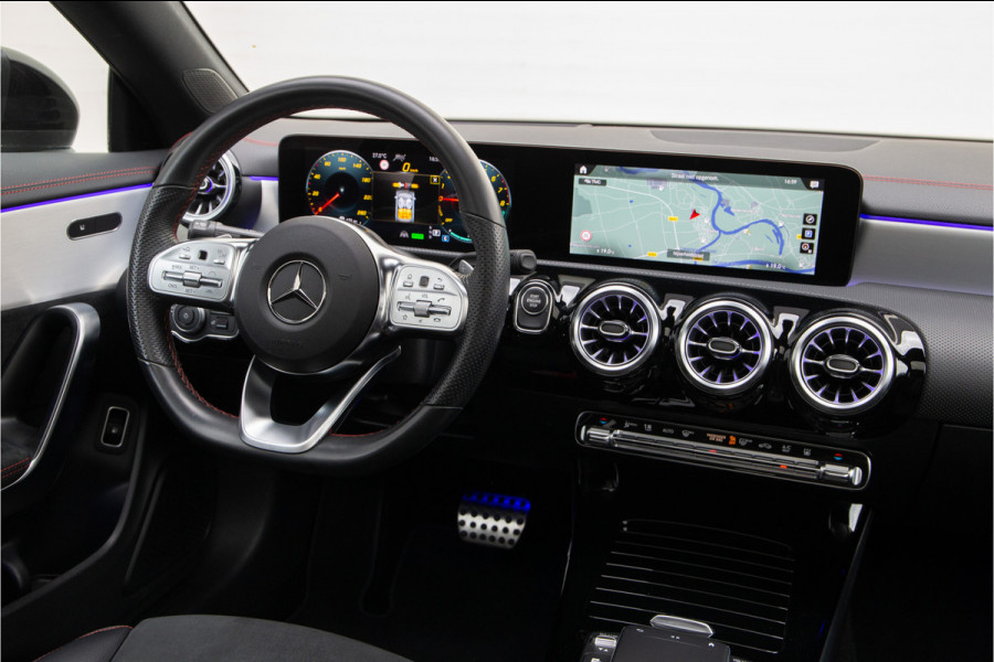 Mercedes-Benz CLA-Klasse 250 e AMG Premium Plus, Pano, Head-up, Distronic, Nightpakket