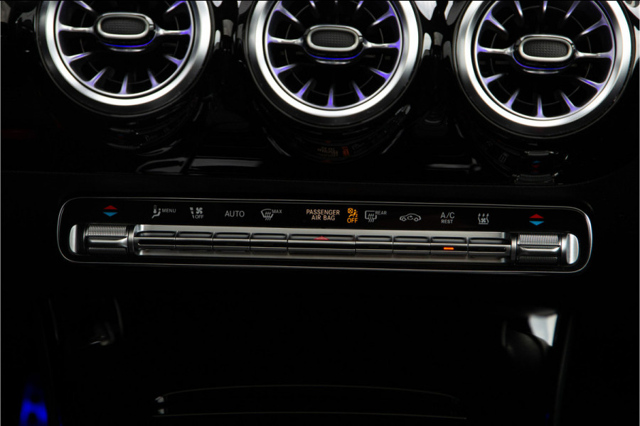 Mercedes-Benz CLA-Klasse 250 e AMG Premium Plus, Pano, Head-up, Distronic, Nightpakket