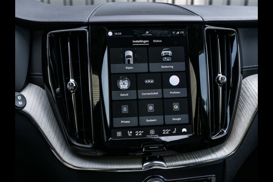 Volvo XC60 2.0 Recharge T6 AWD Inscription | Pano | H&K | Stoelventilatie