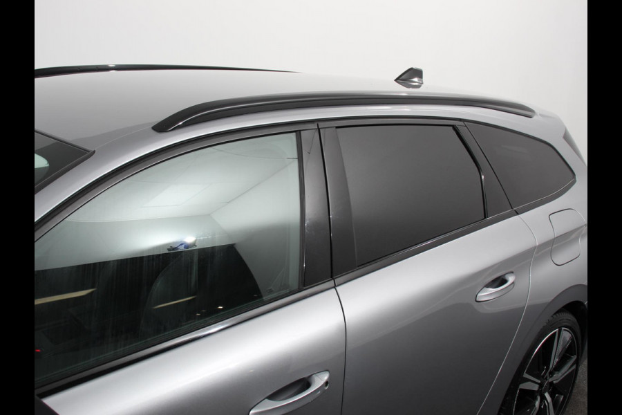 Peugeot 308 SW 1.6 Plug-in Hybrid 225 GT Automaat Navigatie Apple Carplay/Android Auto Camera Parkeersensoren Adaptive Cruise Control Stoelverwarming FULL LED Climate Control Virtual Cockpit Lichtmetalen velgen
