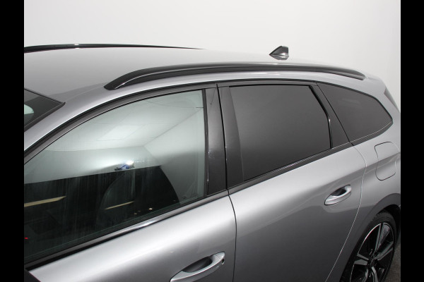 Peugeot 308 SW 1.6 Plug-in Hybrid 225 GT Automaat Navigatie Apple Carplay/Android Auto Camera Parkeersensoren Adaptive Cruise Control Stoelverwarming FULL LED Climate Control Virtual Cockpit Lichtmetalen velgen
