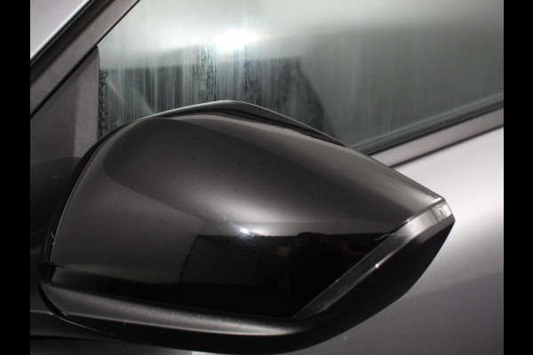 Peugeot 308 SW 1.6 Plug-in Hybrid 225 GT Automaat Navigatie Apple Carplay/Android Auto Camera Parkeersensoren Adaptive Cruise Control Stoelverwarming FULL LED Climate Control Virtual Cockpit Lichtmetalen velgen