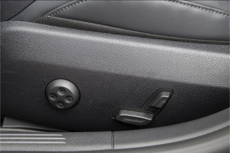 Mercedes-Benz C-Klasse 200 AMG Nightpack, Pano, Carplay, Camera, 2022
