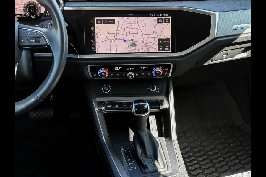 Audi Q3 45 Tfsi-e ** MATRIX, VIRTUAL, PANORAMA, TREKH, ACC, KEYLESS, 17-inch LMV ** 1e EIG - UNFALLFREI ** ** INFORMEER OOK NAAR ONZE AANTREKKELIJKE FINANCIAL-LEASE TARIEVEN **