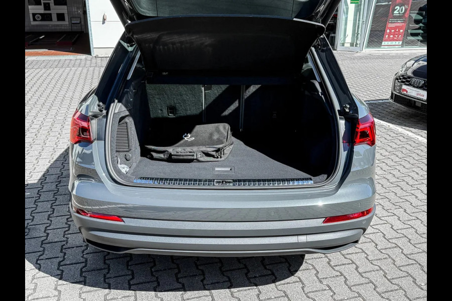 Audi Q3 45 Tfsi-e ** MATRIX, VIRTUAL, PANORAMA, TREKH, ACC, KEYLESS, 17-inch LMV ** 1e EIG - UNFALLFREI ** ** INFORMEER OOK NAAR ONZE AANTREKKELIJKE FINANCIAL-LEASE TARIEVEN **