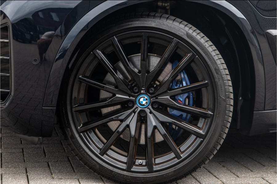 BMW X5 xDrive50e M-Sport PRO, Carbon, Pano, Harman-Kardon, 22" 2024