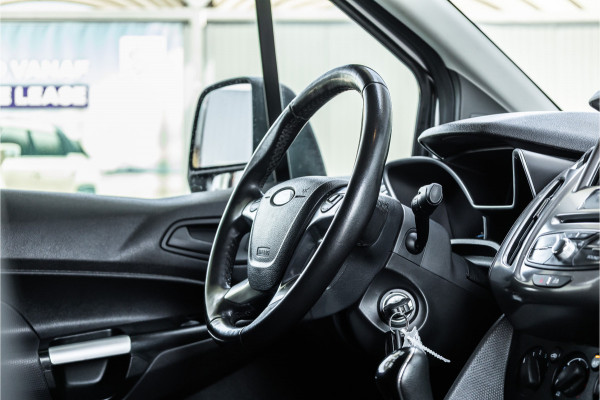 Ford Transit Connect 1.5 TDCI | Camera | Navigatie | Imperiaal | Trekhaak | 3-Zitter | Airco | Cruise control | Orig. NL Auto | Nieuwe APK | Euro 6