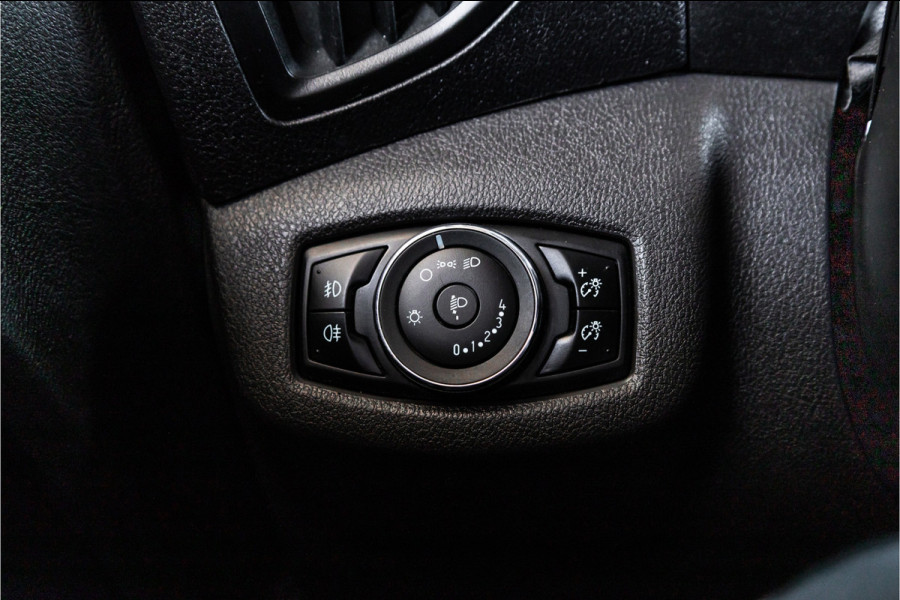 Ford Transit Connect 1.5 TDCI | Camera | Navigatie | Imperiaal | Trekhaak | 3-Zitter | Airco | Cruise control | Orig. NL Auto | Nieuwe APK | Euro 6