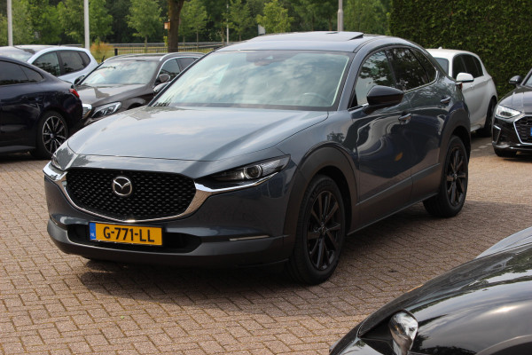Mazda CX-30 2.0 e-SkyActiv-X M Hybrid Luxury / NL Auto! / Full option! / Trekhaak / Schuifdak / 360Camera / Head-up / Leder / Keyless / 18'' / CarPlay / Bose / Stuur+Stoelverwarming / Dodehoek / DAB / ACC