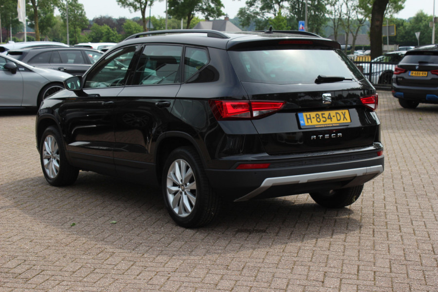 Seat Ateca 1.0 EcoTSI Style Business Intense / Camera / CarPlay / 17'' / Navigatie / DAB / ACC