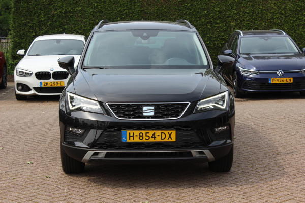 Seat Ateca 1.0 EcoTSI Style Business Intense / Camera / CarPlay / 17'' / Navigatie / DAB / ACC